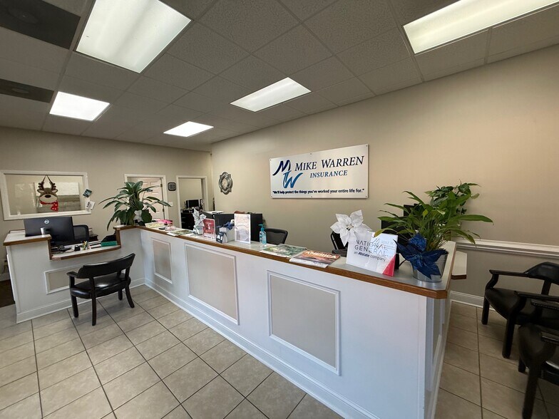 More Photos Of 1905-1909 Bragg Blvd, Fayetteville Office For Lease