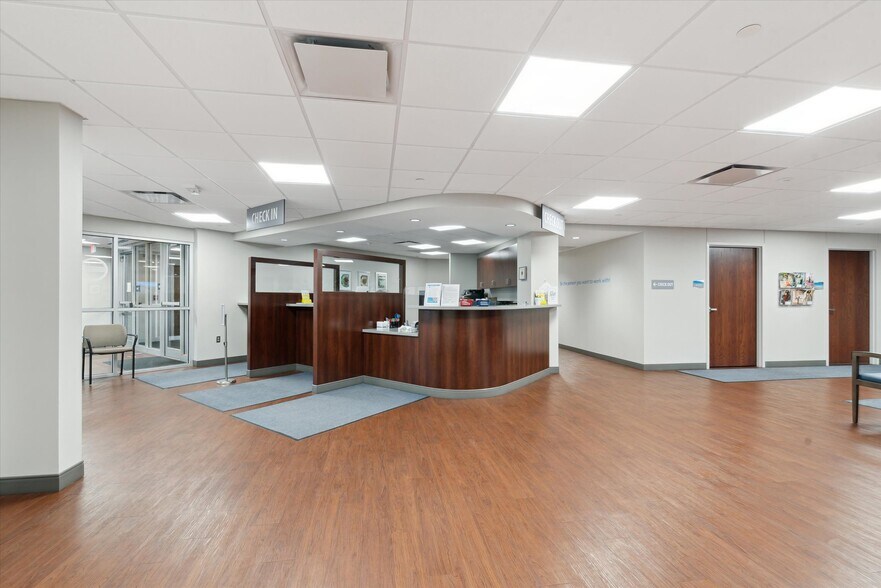 More Photos Of 3740 W Sylvania Ave, Toledo Medical For Sale