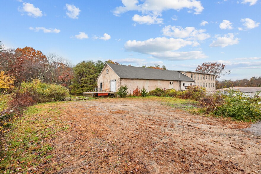 More Photos Of 45 Old Flat River, Coventry Manufacturing For Sale