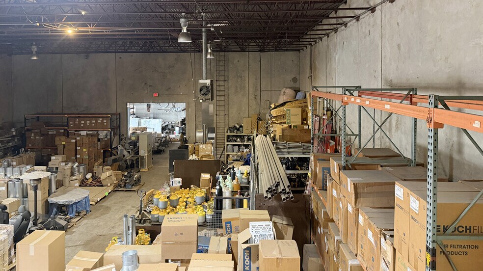 More Photos Of 414 W Tidwell Rd, Houston Warehouse For Sale