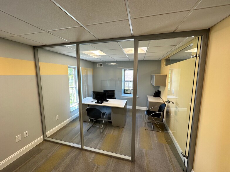 More Photos Of 1106 Ohio River Blvd, Sewickley Office For Sale