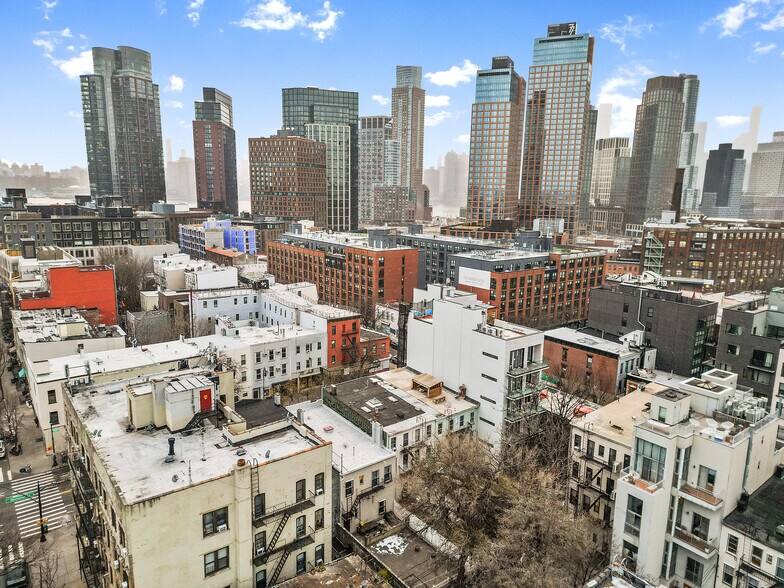 More Photos Of 1098 Manhattan Ave, Brooklyn Apartments For Sale