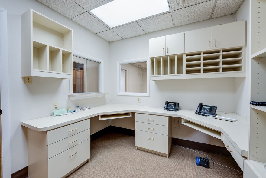 More Photos Of 8303 Arlington Blvd, Fairfax Medical For Sale