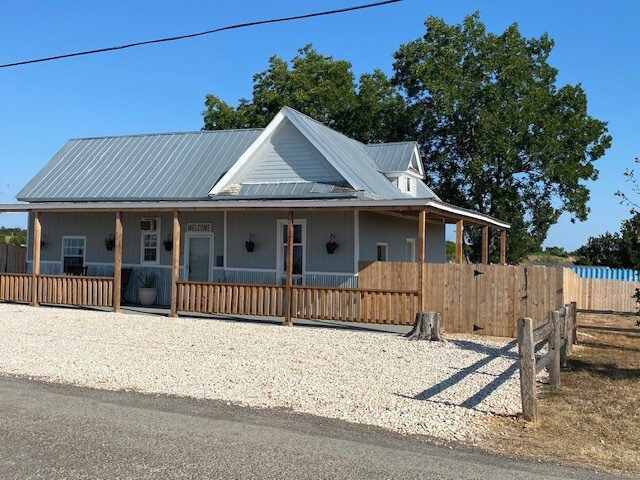 More Photos Of 576 County Road 196, Georgetown Warehouse For Lease