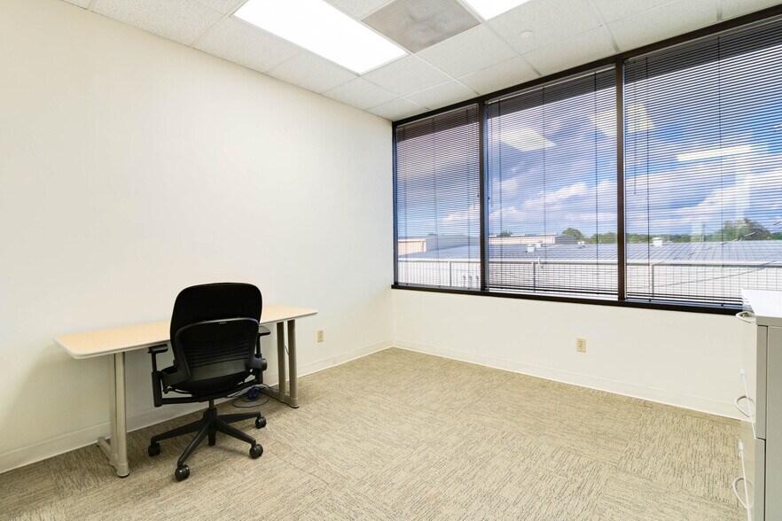 More Photos Of 200 Galbert Rd, Lafayette Office For Lease