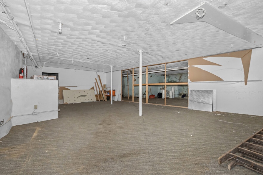 More Photos Of 8-10 Salem St, Medford Storefront Retail Residential For Lease
