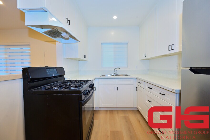 More Photos Of 833 W Duarte Rd, Arcadia Apartments For Sale