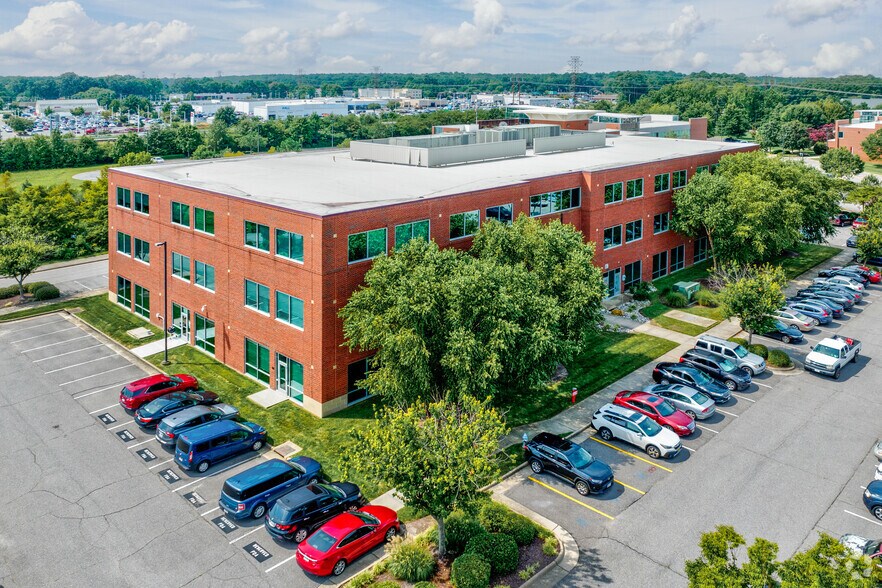More Photos Of 1040 University Blvd, Portsmouth Office For Lease