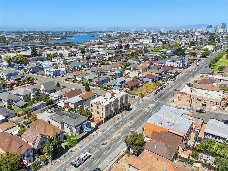 More Photos Of 1905 Foothill Blvd, Oakland Apartments For Sale