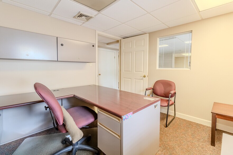 More Photos Of 2703 Mosside Blvd, Monroeville Medical For Lease