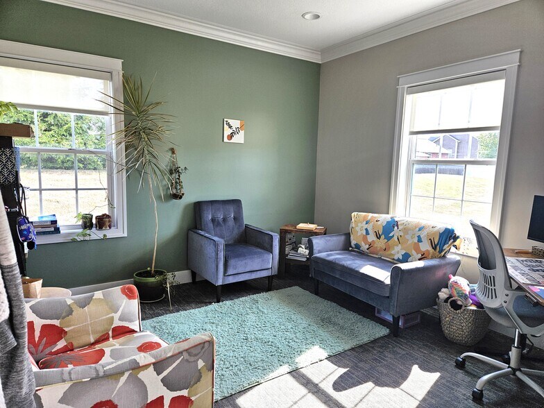 More Photos Of 5786 Midland Rd, Freeland Office For Sale