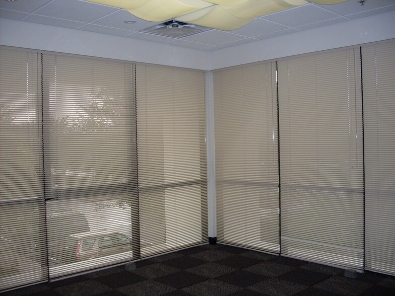 More Photos Of 1300 N Congress Ave, West Palm Beach Office For Sale