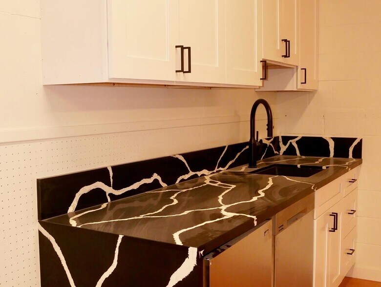 More Photos Of 141 N Ventura Ave, Ventura Unknown For Lease