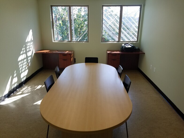 More Photos Of 3700 E 12th St, Oakland Storefront Retail Office For Lease