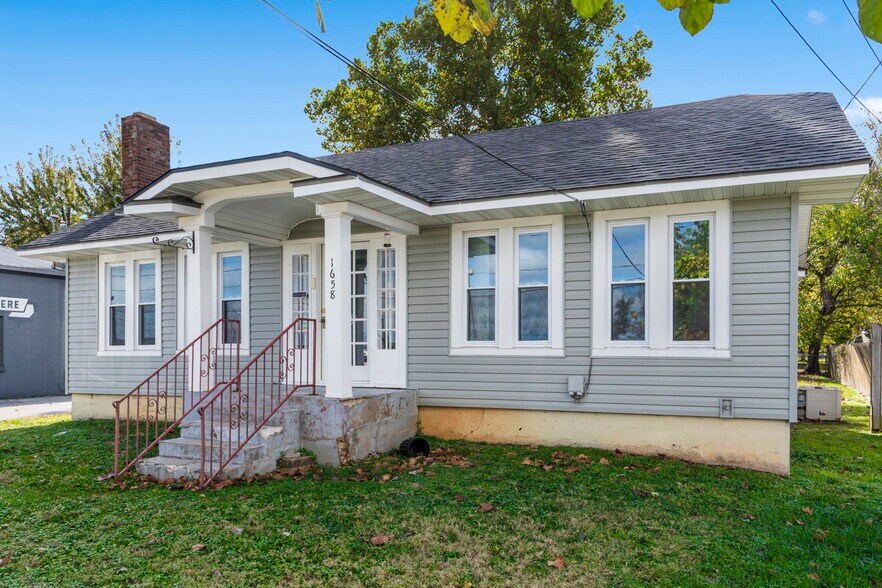 More Photos Of 1658 Saint Louis St, Springfield Office For Lease