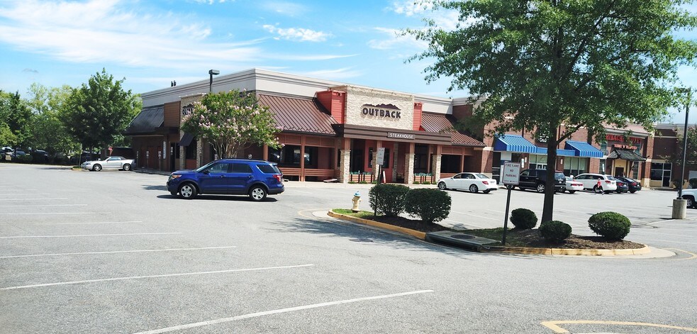 More Photos Of 308 Worth Ave, Stafford General Retail For Sale