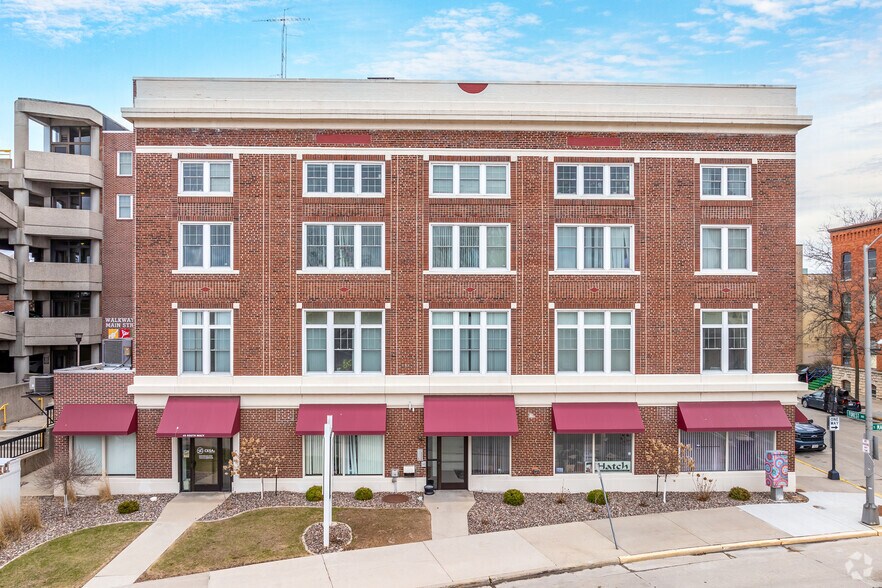 More Photos Of 17 Forest Ave, Fond Du Lac Apartments For Lease