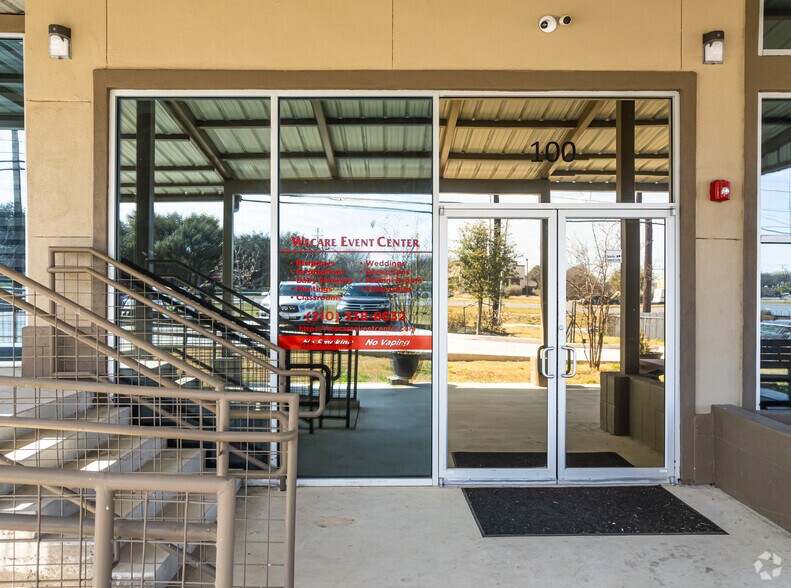 More Photos Of 7228 Bandera Rd, San Antonio Storefront Retail Office For Lease
