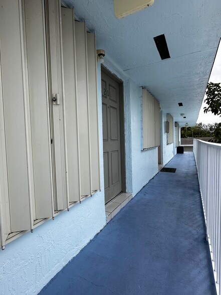 More Photos Of 2541 W 1st Ave, Hialeah Apartments For Sale