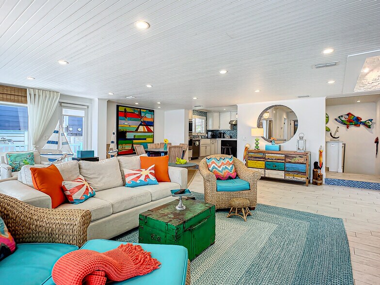 More Photos Of 2903 Hill St, New Smyrna Beach Hotel For Sale