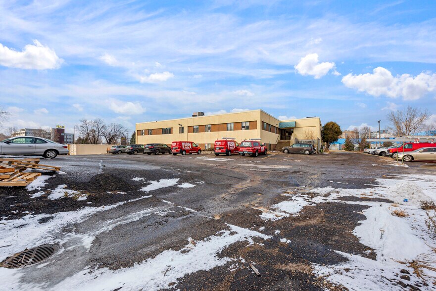 More Photos Of 220 Robert St S, Saint Paul Office For Sale