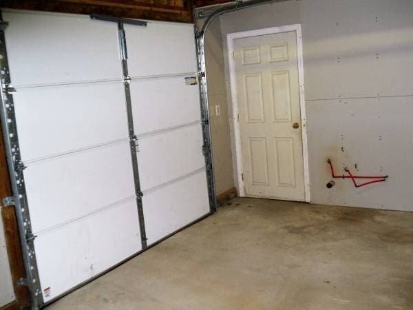 More Photos Of 187 Dover Rd, Chichester Freestanding For Sale