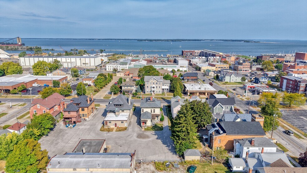 More Photos Of 516 W Washington St, Sandusky Office For Sale
