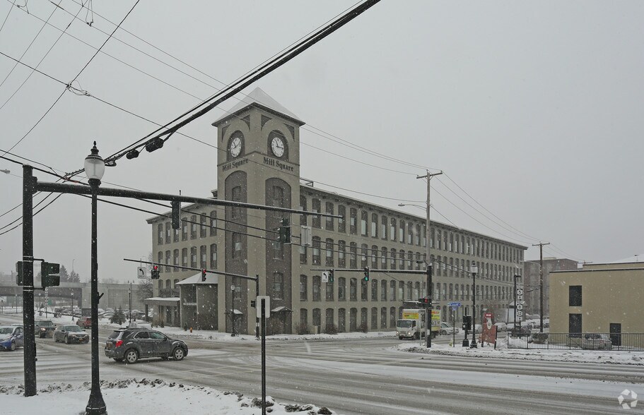 More Photos Of 502 Court St, Utica Office Residential For Lease