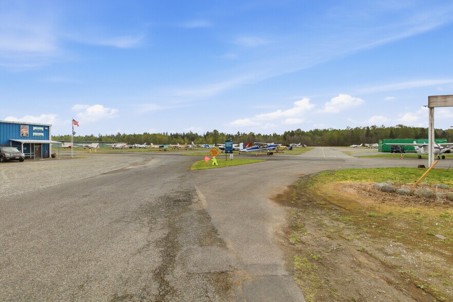 More Photos Of 16608 103rd Avenue Ct E, Puyallup Airplane Hangar For Sale