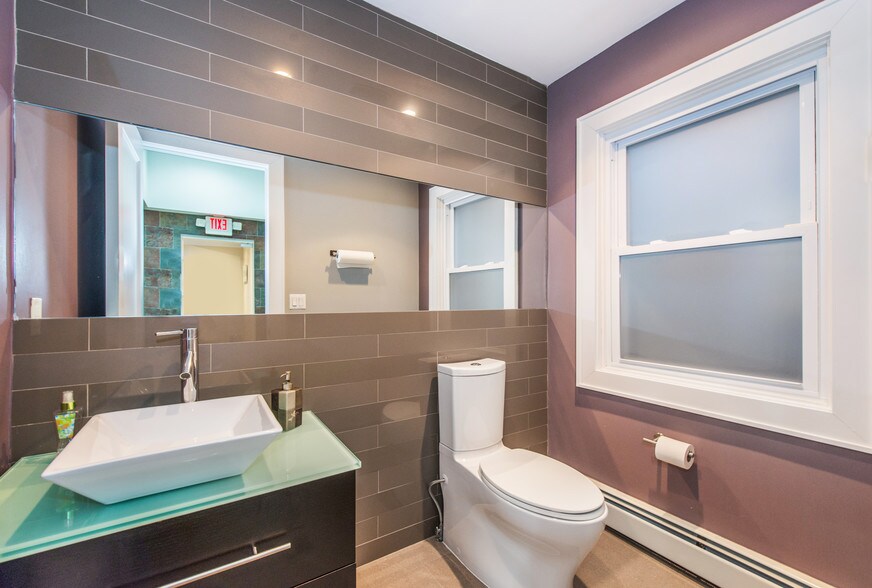 More Photos Of 117 Washington St, Hoboken Storefront Retail Office For Sale