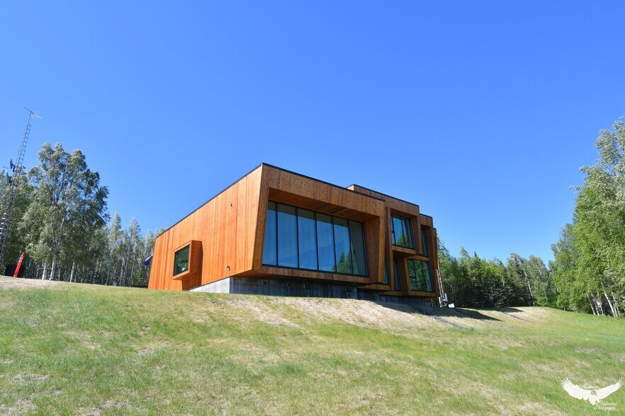 More Photos Of 1110 John Kalinas Rd, Fairbanks Hotel For Sale