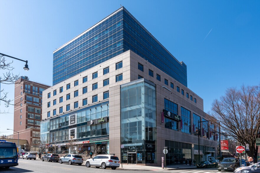 More Photos Of 136-17 39th Ave, Flushing Office Residential For Lease