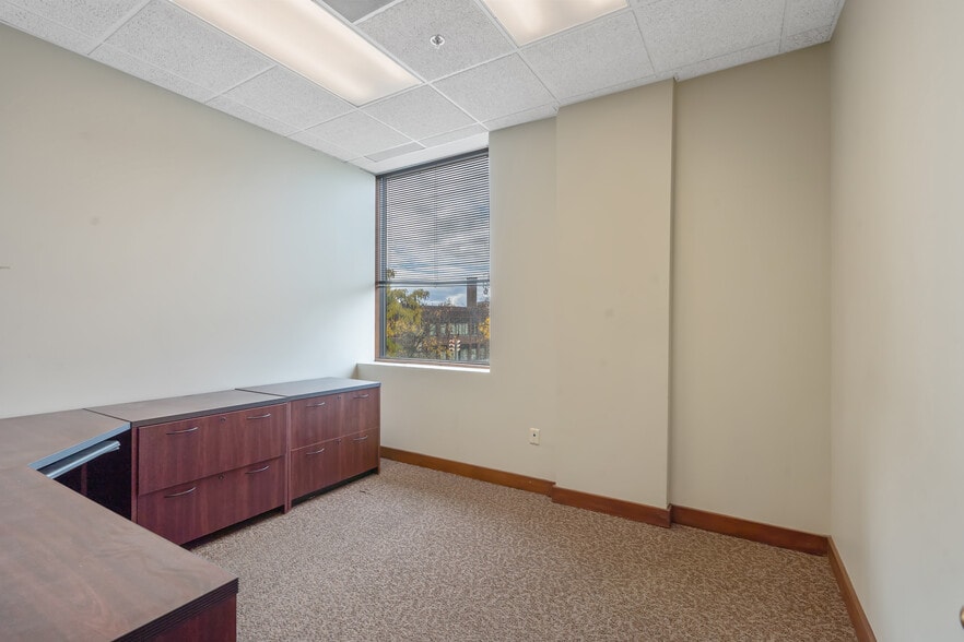 More Photos Of 344 W Genesee St, Syracuse Loft Creative Space For Lease