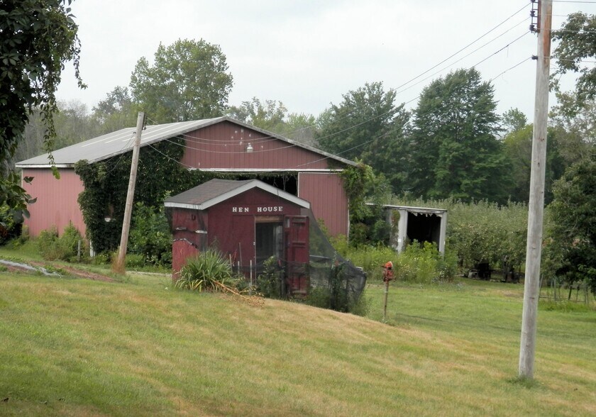 More Photos Of 6031 S Ridge Rd W, Ashtabula Specialty For Sale