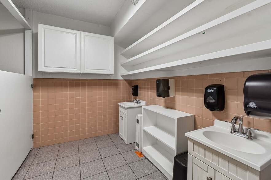 More Photos Of 4001 Skipper Rd, Tampa Schools For Sale