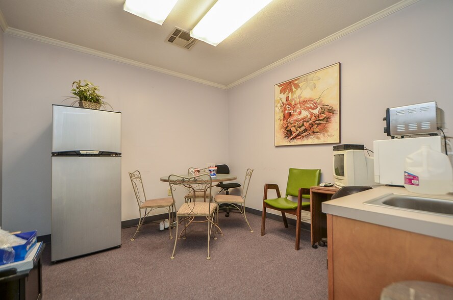 More Photos Of 9802 Homestead Rd, Houston Medical For Lease