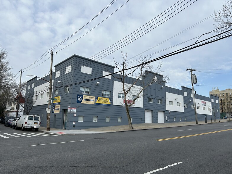 Primary Photo Of 1529 Williamsbridge Rd, Bronx Medical For Lease