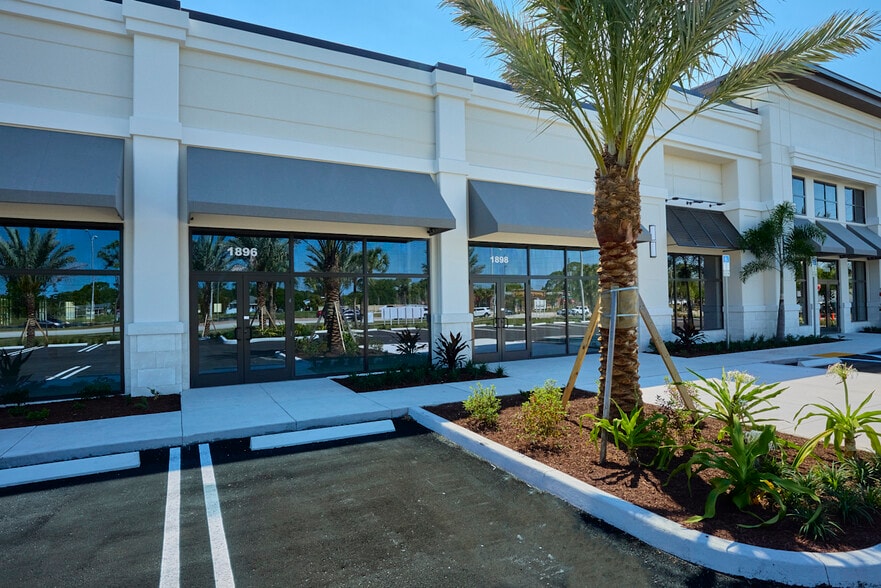 More Photos Of 1908 SW Gatlin Blvd, Port Saint Lucie General Retail For Lease