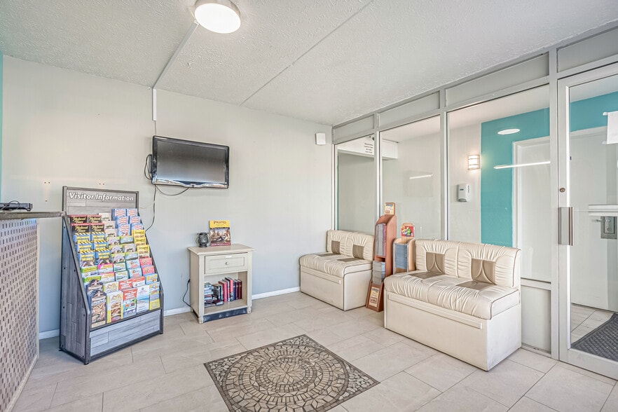 More Photos Of 1901 S Ocean Blvd, Myrtle Beach Hotel For Sale