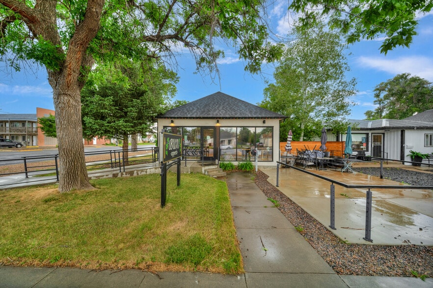 Primary Photo Of 801 Main St, Fort Morgan Freestanding For Sale