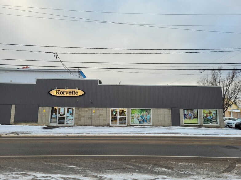 More Photos Of 503 St Brassard, Saint-michel-des-saints Department Store For Sale