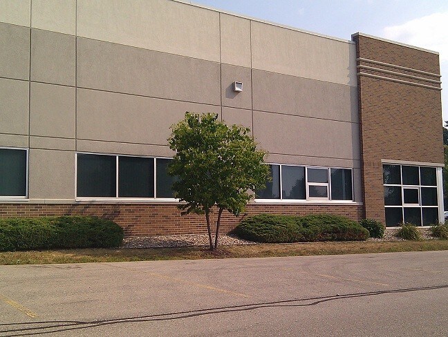 More Photos Of 1914 Wright St, Madison Flex For Lease