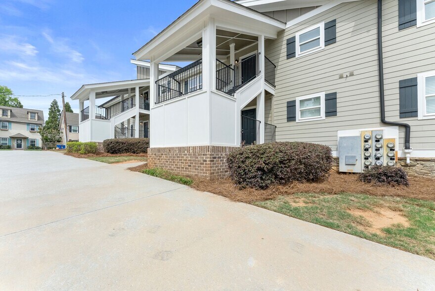 More Photos Of 535 Forrest Ave, Gainesville Apartments For Sale