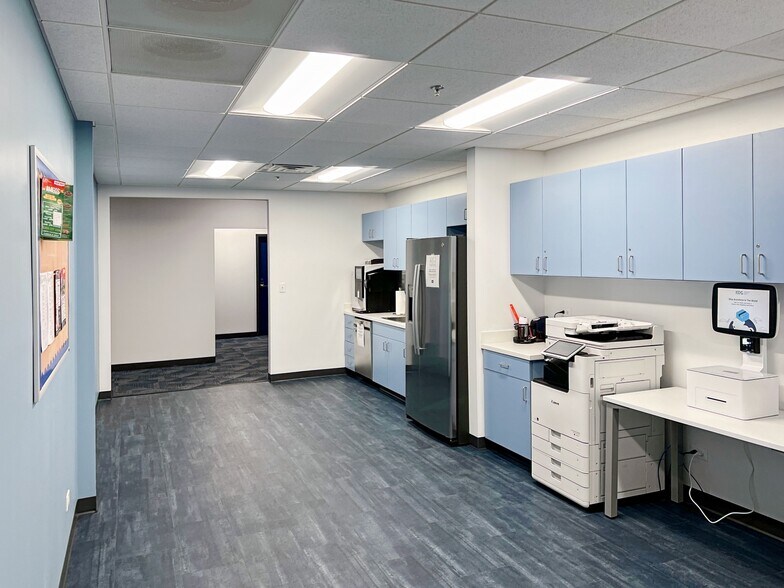 More Photos Of 7777 W Lincoln Hwy, Frankfort Coworking Space