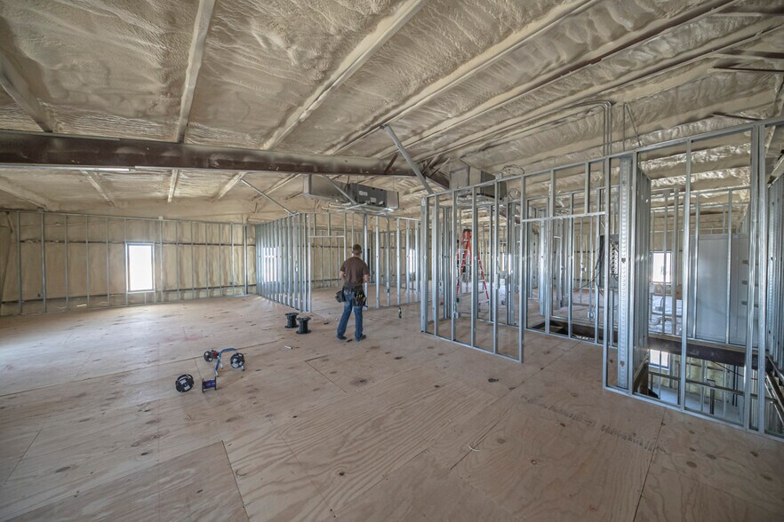 More Photos Of 16761 W Basin St, Odessa Warehouse For Sale