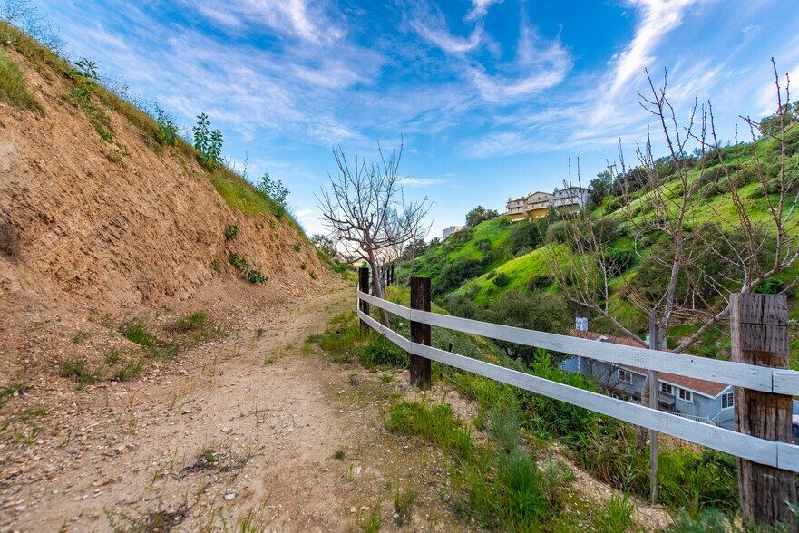 More Photos Of 12141 Wildwood Trl, Kagel Canyon Specialty For Sale