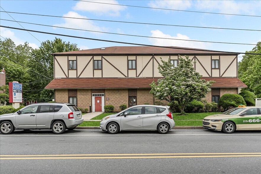 More Photos Of 61 S Morton Ave, Morton Medical For Sale