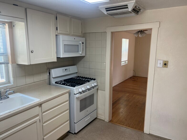 More Photos Of 403 Columbia Dr SE, Albuquerque Multifamily For Sale