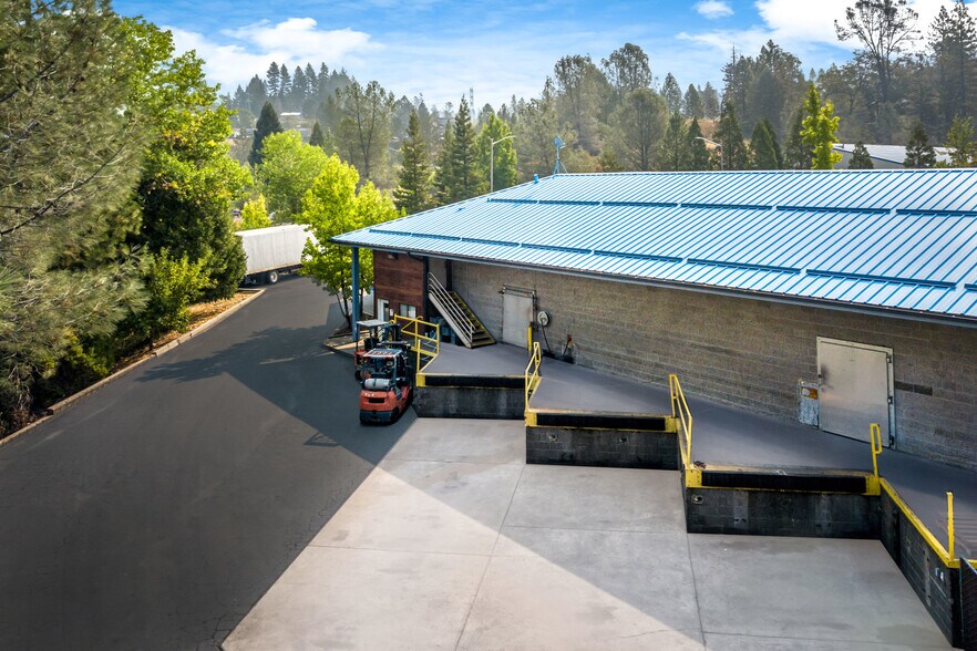 More Photos Of 810 Whispering Pines Ln, Grass Valley Refrigeration Cold Storage For Sale