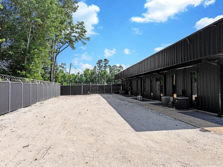 More Photos Of 3410 I-10 W, Orange Office For Sale